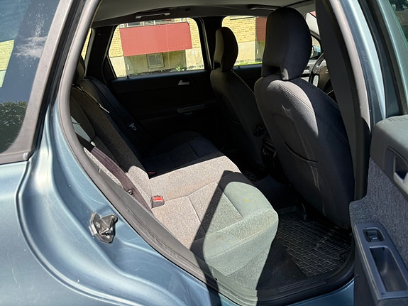 Volvo V50 6 of 17