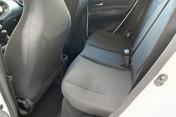 Toyota Aygo X 10 of 13