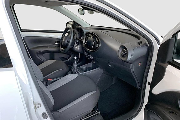 Toyota Aygo X 9 of 13