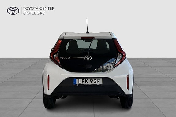 Toyota Aygo X 7 of 13