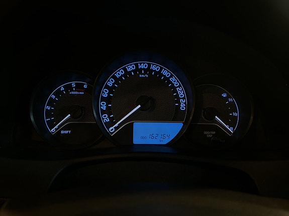 Toyota Auris 15 of 18