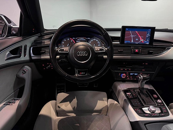 Audi S6 13 of 25