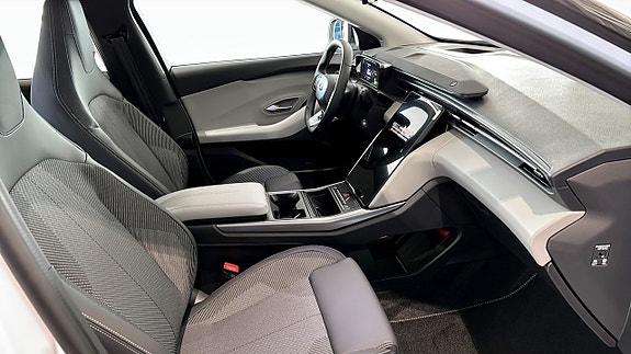 Ford Explorer 5 of 10