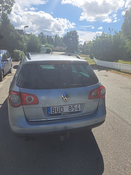 Volkswagen Passat 4 of 8