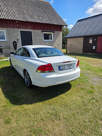 Volvo C70 4 of 7