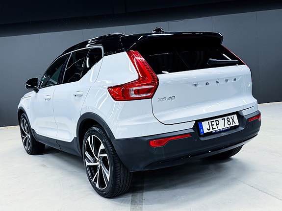 Volvo XC40 26 of 30