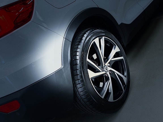 Volvo XC40 15 of 30