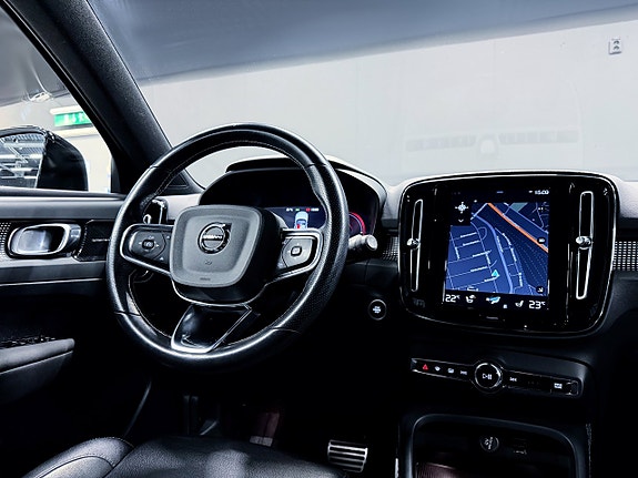 Volvo XC40 23 of 27