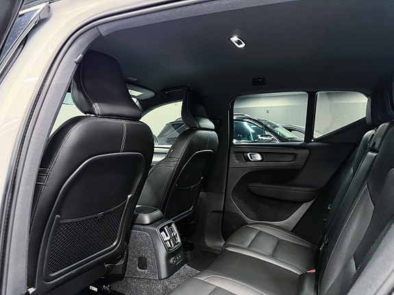 Volvo XC40 16 of 30