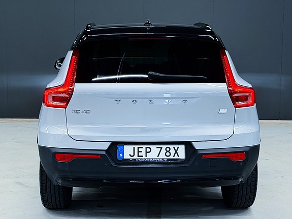 Volvo XC40 29 of 30