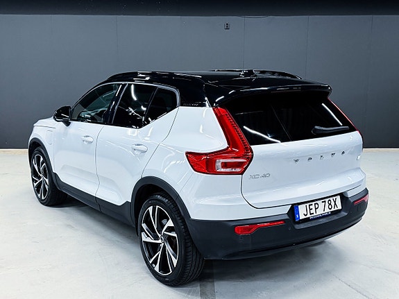Volvo XC40 18 of 30