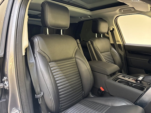 Land Rover Discovery 19 of 23