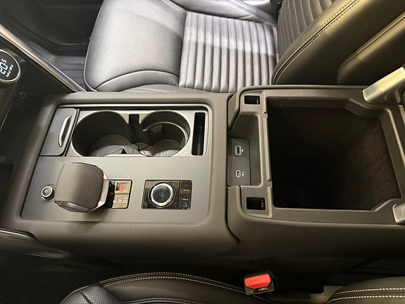 Land Rover Discovery 14 of 23
