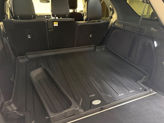 Land Rover Discovery 21 of 23