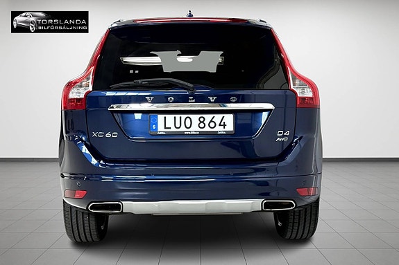 Volvo XC60 8 of 14