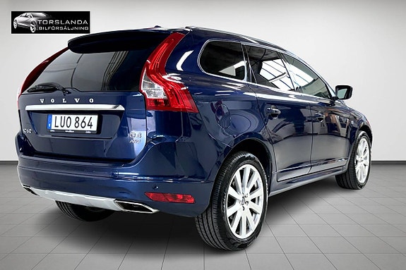 Volvo XC60 4 of 14