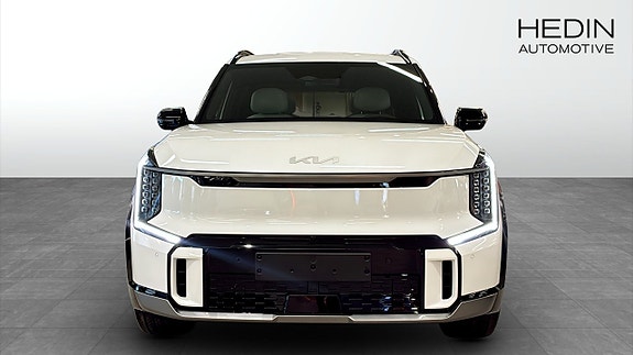 Kia EV9 2 of 15