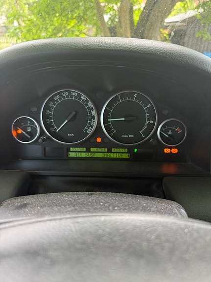 Land Rover Range Rover 2 of 7