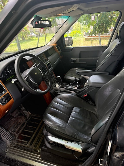 Land Rover Range Rover 4 of 7