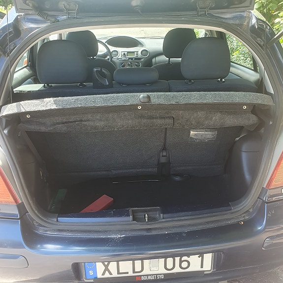 Toyota Yaris 6 of 6