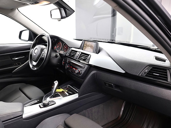 BMW 320d 23 of 24