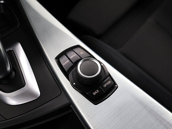 BMW 320d 18 of 24
