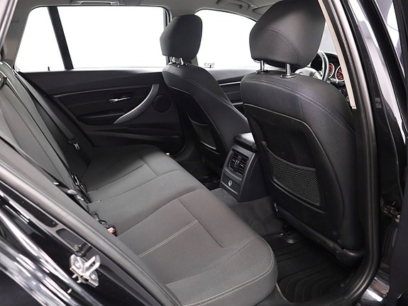 BMW 320d 22 of 24