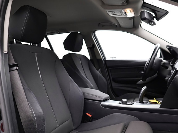 BMW 320d 24 of 24