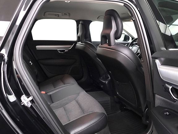 Volvo V90 20 of 25