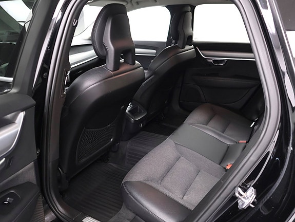 Volvo V90 19 of 25
