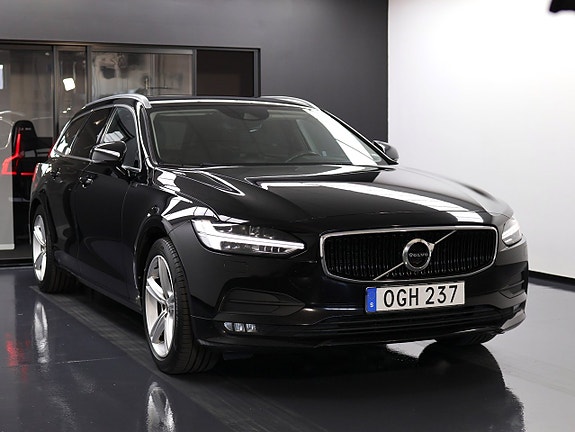 Volvo V90 6 of 25