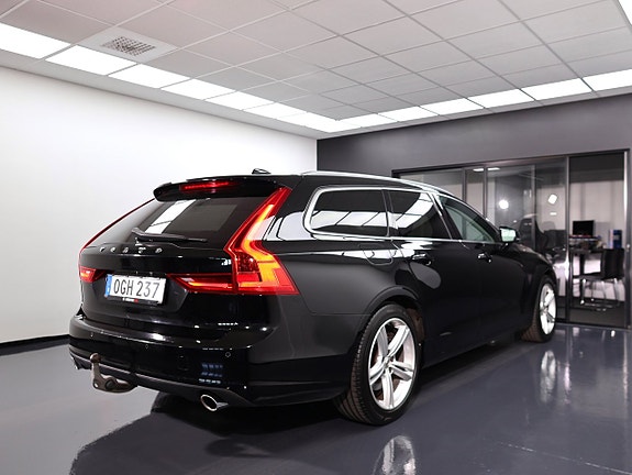 Volvo V90 9 of 25