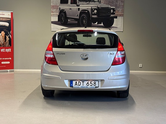 Hyundai i30 11 of 13