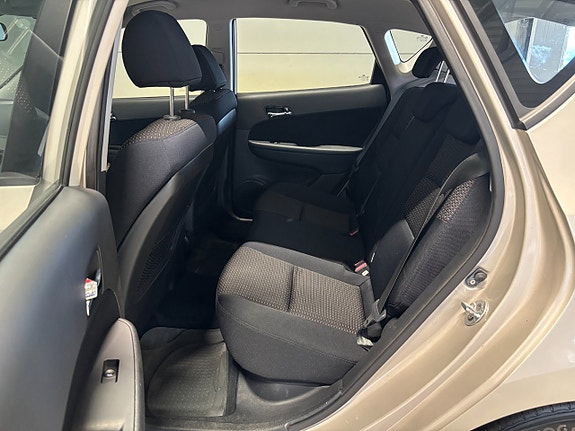 Hyundai i30 10 of 13