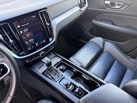 Volvo V60 14 of 30