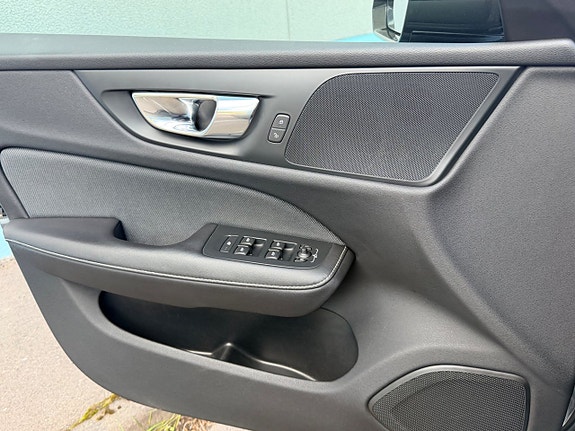 Volvo V60 10 of 30