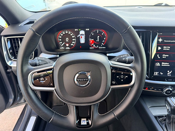 Volvo V60 19 of 30