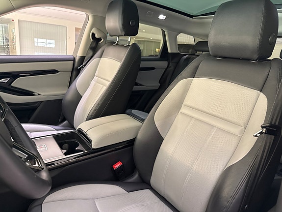 Land Rover Range Rover Evoque 9 of 19