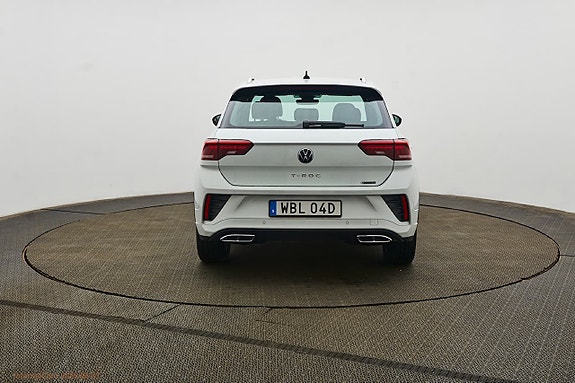 Volkswagen T-Roc 5 of 15
