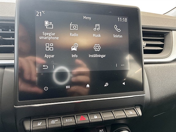Renault Captur 9 of 15