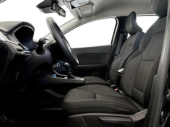 Renault Captur 5 of 15