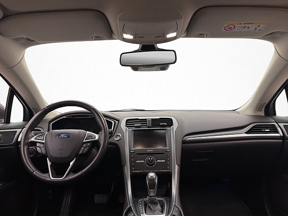 Ford Mondeo 14 of 30