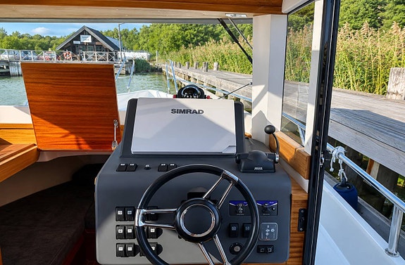 Välskött Paragon 25 Cabin i mycket fint skick till salu 3 of 6