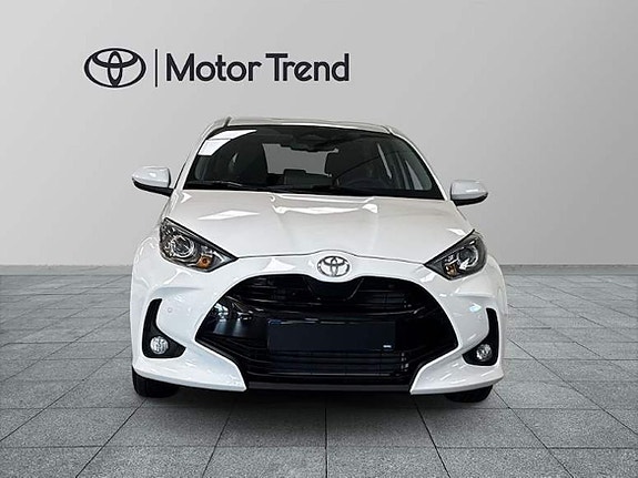 Toyota Yaris 5 of 14