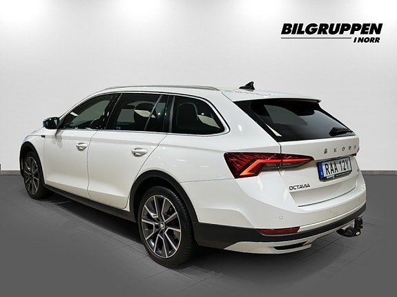 Skoda Octavia Scout 6 of 17