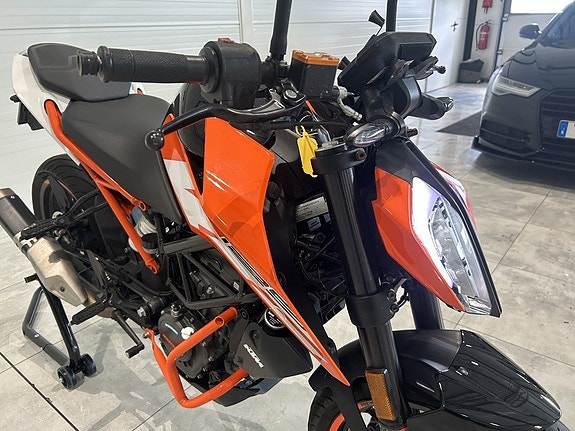 KTM 125 Duke Euro 4 10 of 11