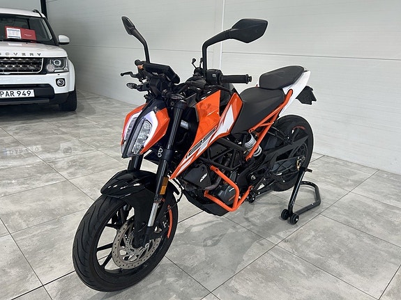 KTM 125 Duke Euro 4 3 of 11