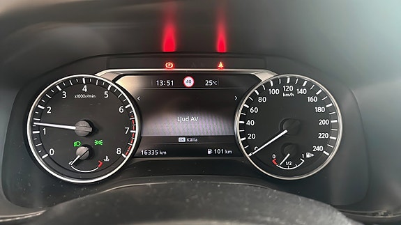 Nissan Juke 14 of 16