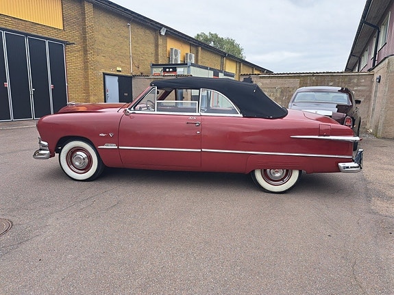 Ford Custom 6 of 12