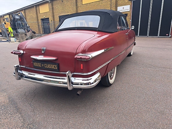 Ford Custom 7 of 12